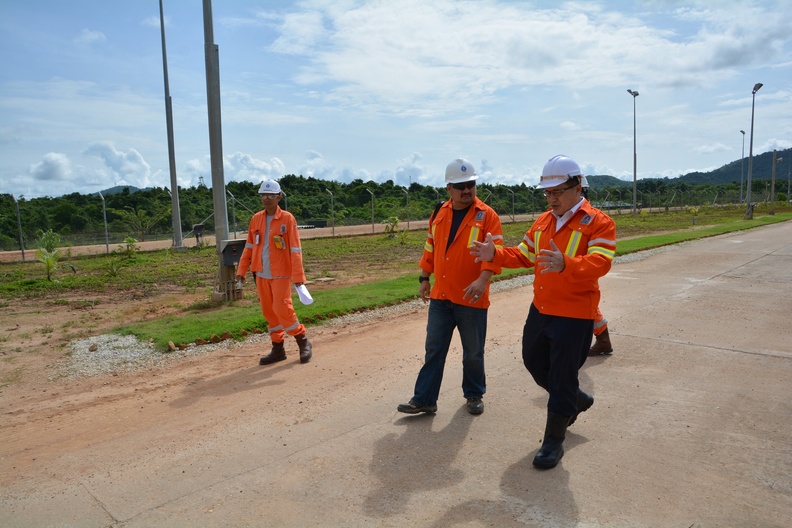 Management and Myanmar Labor visit ZOC 018.JPG