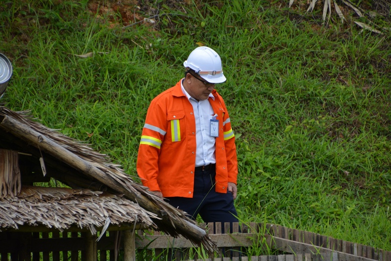 Management and Myanmar Labor visit ZOC 265
