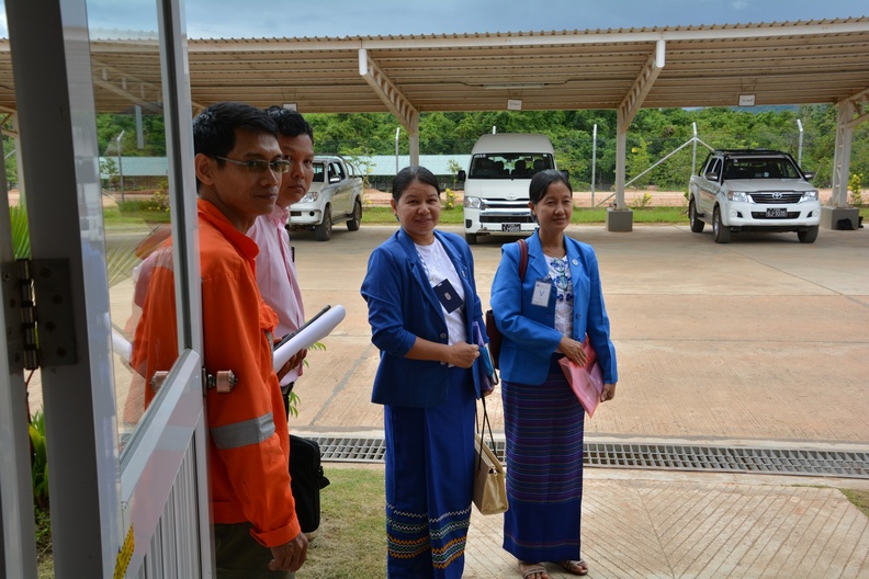 Management and Myanmar Labor visit ZOC 296.JPG