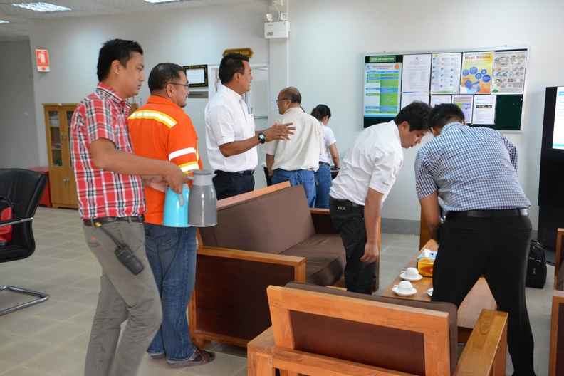 Management and Myanmar Labor visit ZOC 366